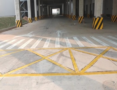 成都成都厂区道路标线施工